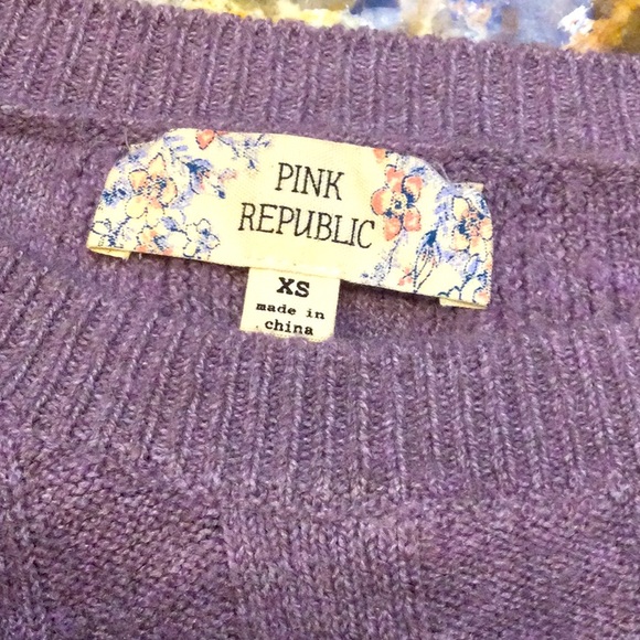 - Pink Republic laced back sweater - Picture 3 of 5